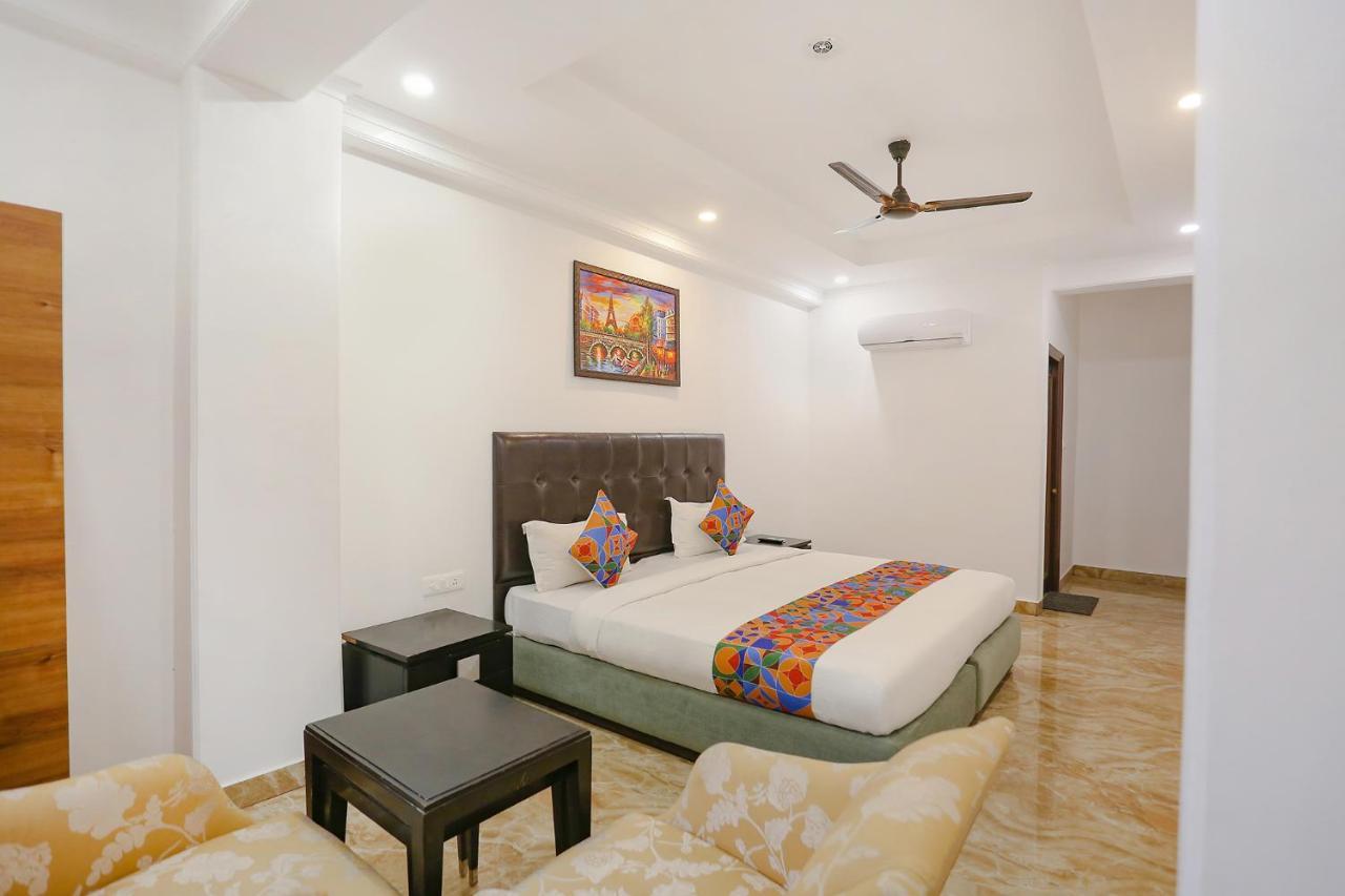 Hotel Fabexpress Taj Residency Near Yashobhoomi Convention Centre Delhi Zewnętrze zdjęcie