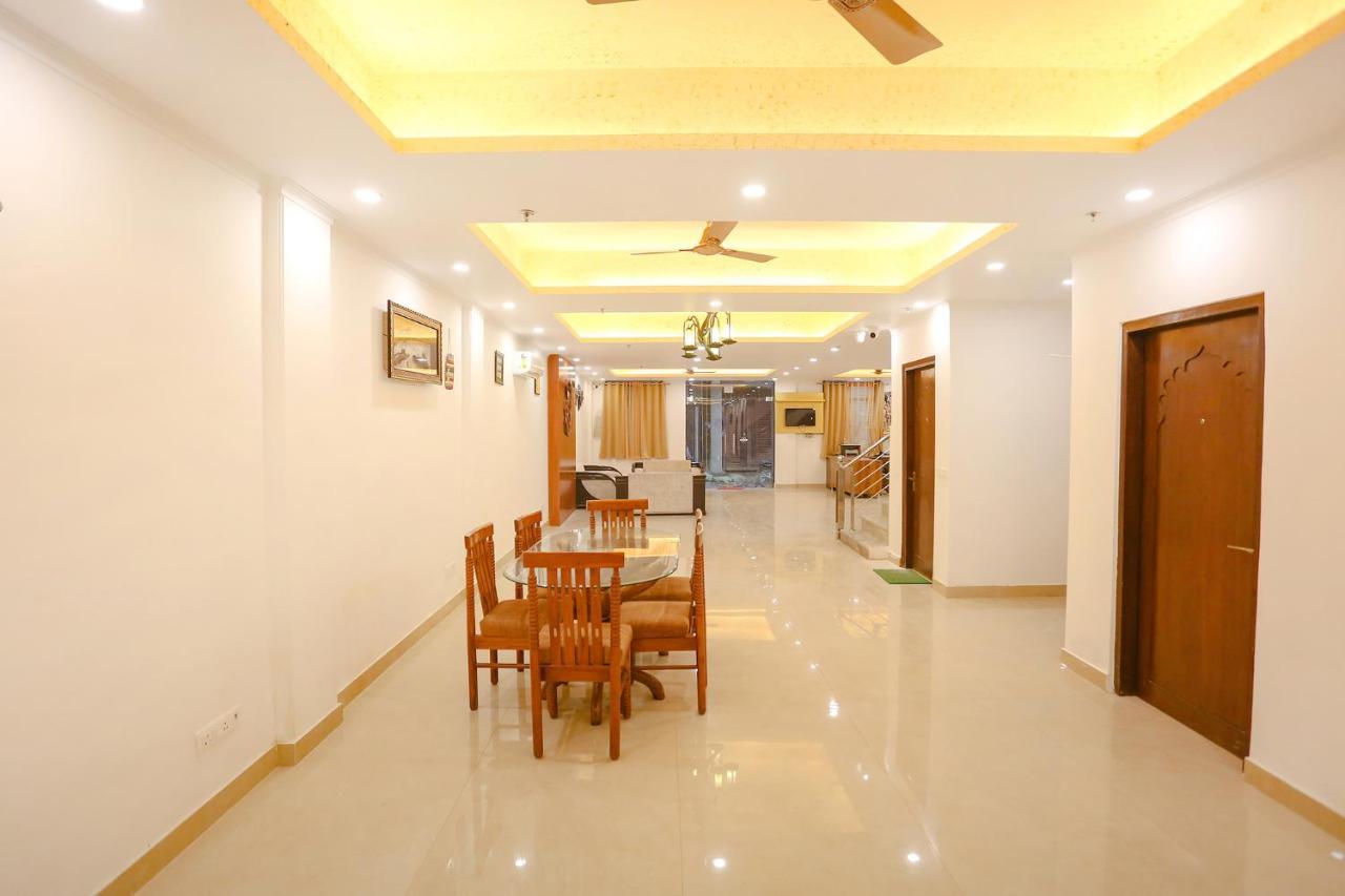 Hotel Fabexpress Taj Residency Near Yashobhoomi Convention Centre Delhi Zewnętrze zdjęcie