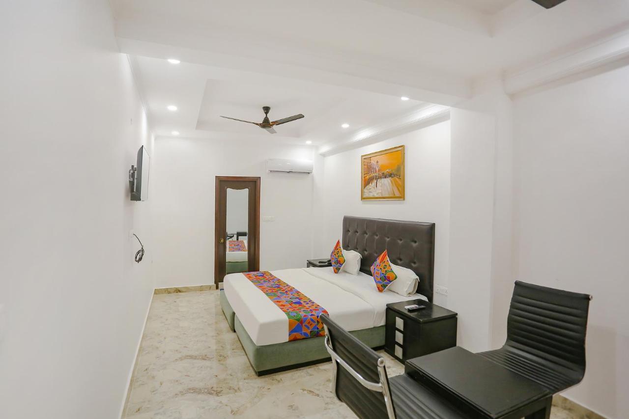 Hotel Fabexpress Taj Residency Near Yashobhoomi Convention Centre Delhi Zewnętrze zdjęcie