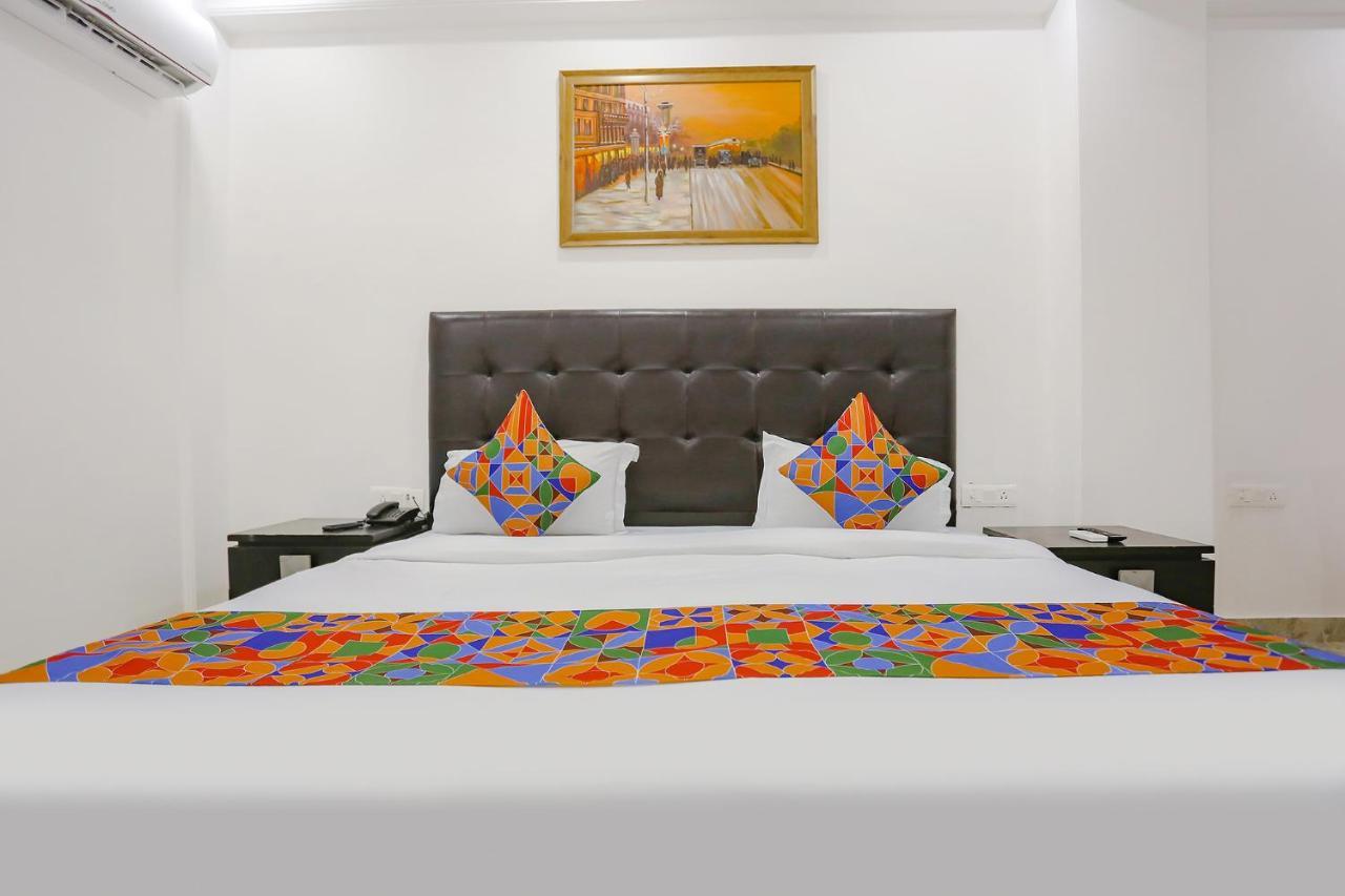 Hotel Fabexpress Taj Residency Near Yashobhoomi Convention Centre Delhi Zewnętrze zdjęcie