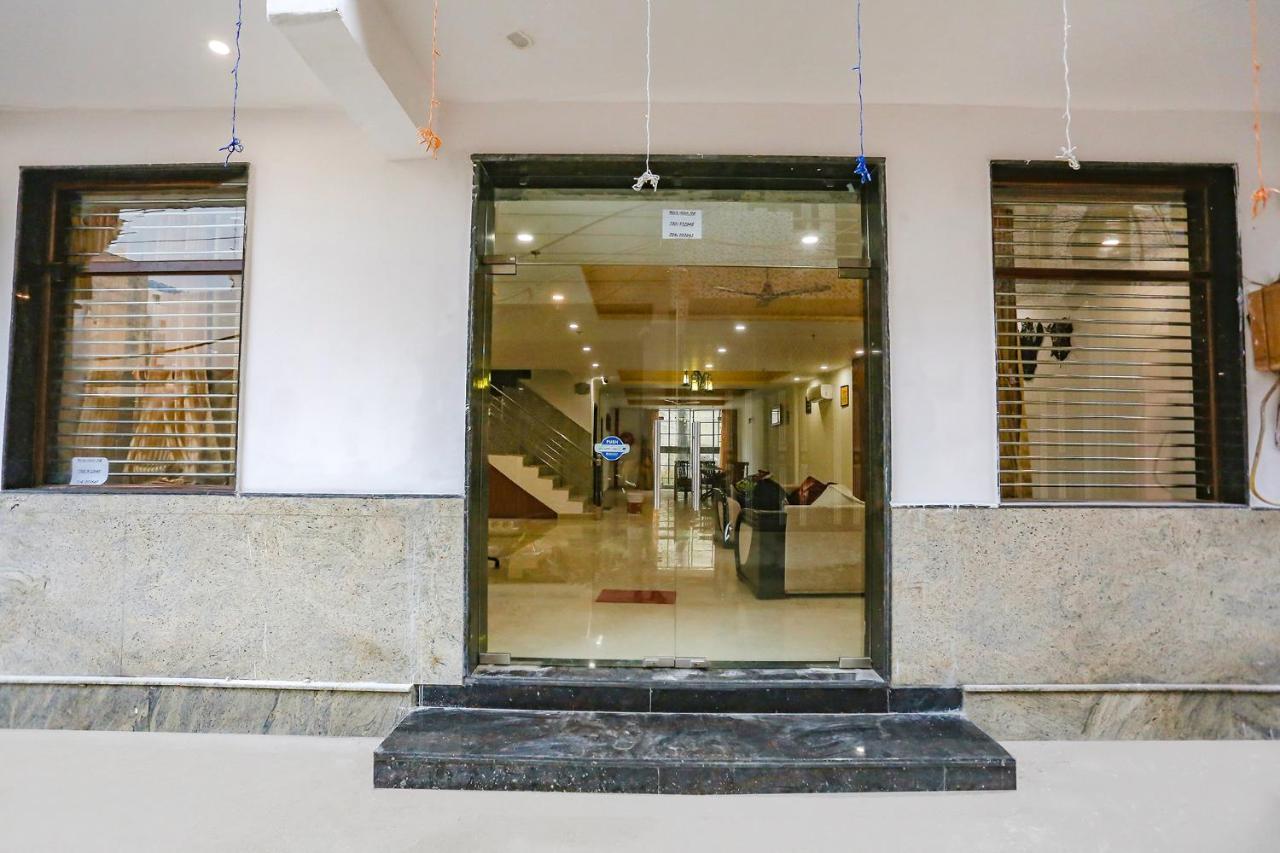 Hotel Fabexpress Taj Residency Near Yashobhoomi Convention Centre Delhi Zewnętrze zdjęcie